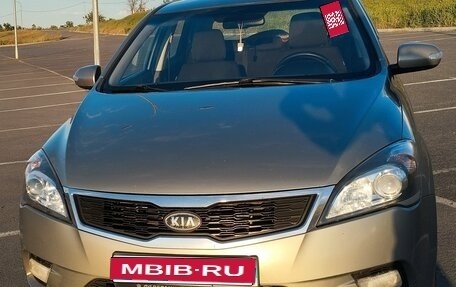 KIA cee'd I рестайлинг, 2010 год, 797 000 рублей, 1 фотография