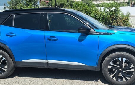 Peugeot 2008 II, 2022 год, 1 999 000 рублей, 1 фотография
