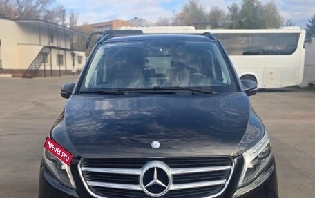 Mercedes-Benz V-Класс, 2017 год, 4 500 000 рублей, 1 фотография