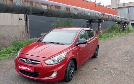 Hyundai Solaris II рестайлинг, 2013 год, 670 000 рублей, 1 фотография