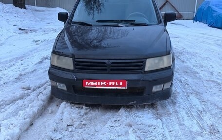 Mitsubishi Space Wagon III, 2000 год, 220 000 рублей, 1 фотография