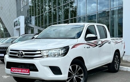 Toyota Hilux VIII, 2021 год, 3 090 000 рублей, 1 фотография