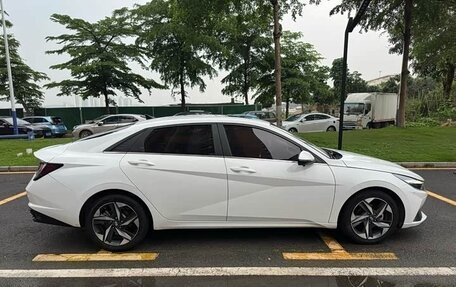Hyundai Elantra, 2023 год, 1 420 000 рублей, 8 фотография