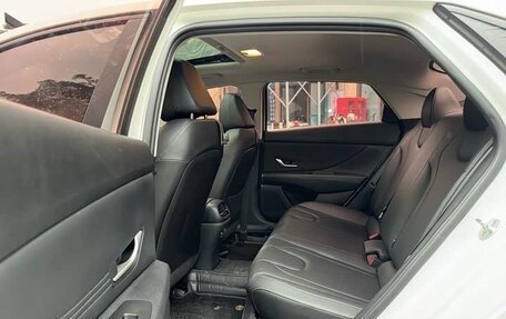 Hyundai Elantra, 2023 год, 1 420 000 рублей, 9 фотография