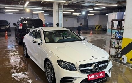 Mercedes-Benz E-Класс, 2019 год, 4 199 999 рублей, 1 фотография
