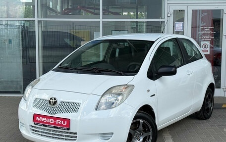 Toyota Yaris III рестайлинг, 2008 год, 499 000 рублей, 1 фотография