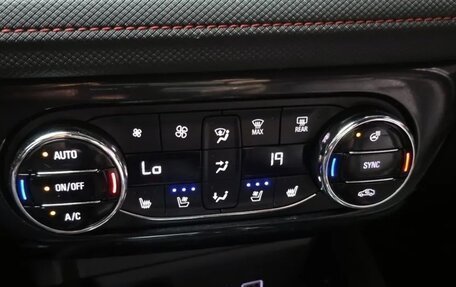 Chevrolet TrailBlazer, 2024 год, 2 200 700 рублей, 14 фотография