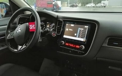 Mitsubishi Outlander III рестайлинг 3, 2020 год, 2 500 000 рублей, 1 фотография