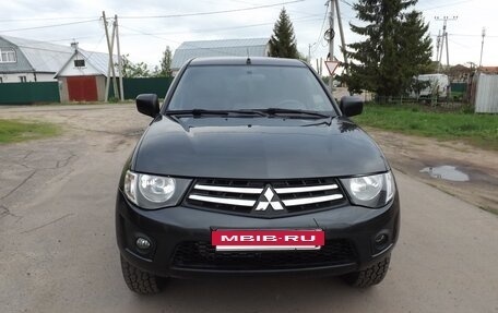 Mitsubishi L200 IV рестайлинг, 2013 год, 1 400 000 рублей, 7 фотография