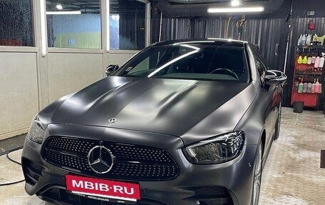 Mercedes-Benz E-Класс, 2021 год, 6 150 000 рублей, 2 фотография