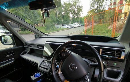 Honda Stepwgn IV, 2015 год, 1 650 000 рублей, 7 фотография