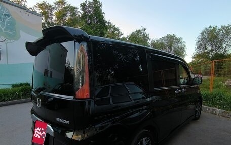Honda Stepwgn IV, 2015 год, 1 650 000 рублей, 3 фотография