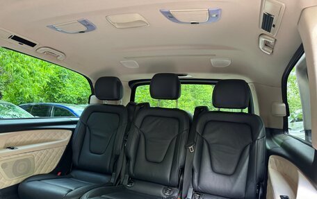 Mercedes-Benz V-Класс, 2015 год, 3 500 000 рублей, 7 фотография