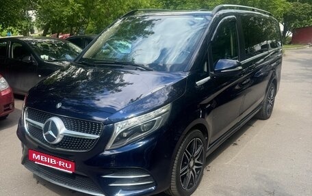 Mercedes-Benz V-Класс, 2015 год, 3 500 000 рублей, 20 фотография