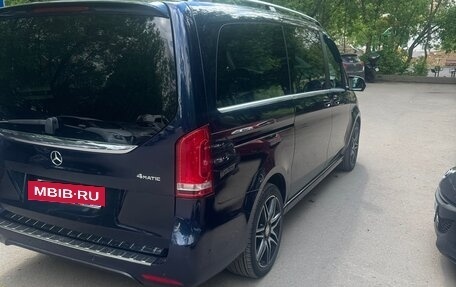 Mercedes-Benz V-Класс, 2015 год, 3 500 000 рублей, 16 фотография