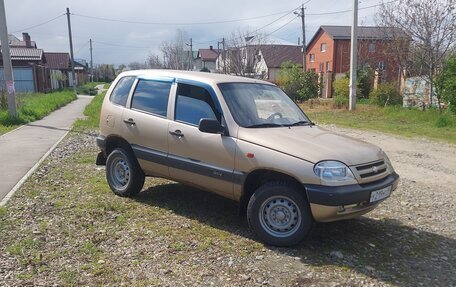 Chevrolet Niva I рестайлинг, 2005 год, 350 000 рублей, 2 фотография