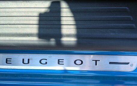 Peugeot 2008 II, 2022 год, 1 999 000 рублей, 5 фотография