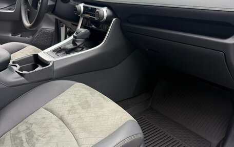Toyota RAV4, 2025 год, 3 999 000 рублей, 6 фотография