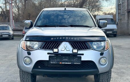 Mitsubishi L200 IV рестайлинг, 2007 год, 950 000 рублей, 3 фотография