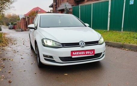 Volkswagen Golf VII, 2013 год, 1 200 000 рублей, 2 фотография
