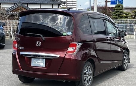Honda Freed I, 2013 год, 830 000 рублей, 3 фотография