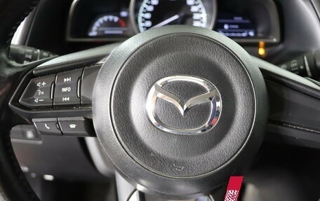 Mazda 3, 2017 год, 1 299 990 рублей, 11 фотография