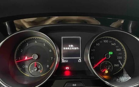 Volkswagen Touran III, 2022 год, 2 000 000 рублей, 12 фотография