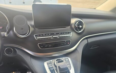 Mercedes-Benz V-Класс, 2017 год, 4 500 000 рублей, 13 фотография