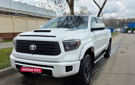 Toyota Tundra II, 2012 год, 3 350 000 рублей, 3 фотография