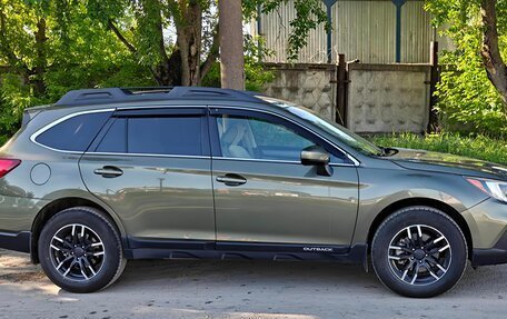 Subaru Outback IV рестайлинг, 2018 год, 2 500 000 рублей, 4 фотография