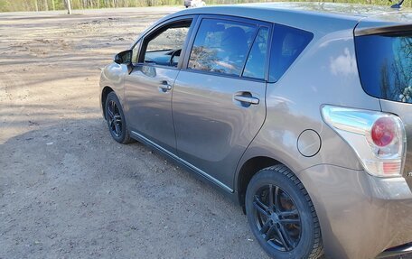 Toyota Verso I, 2016 год, 1 250 000 рублей, 4 фотография