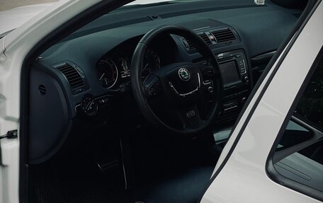 Skoda Octavia RS, 2012 год, 1 500 000 рублей, 26 фотография