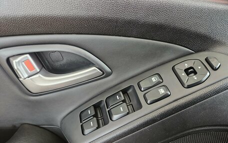 Hyundai ix35 I рестайлинг, 2011 год, 1 049 000 рублей, 17 фотография