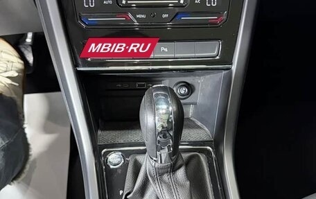 Volkswagen Touran III, 2023 год, 2 100 000 рублей, 14 фотография
