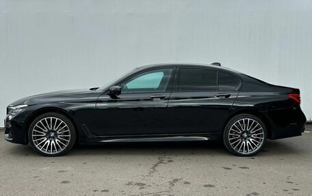 BMW 7 серия, 2018 год, 4 300 000 рублей, 8 фотография
