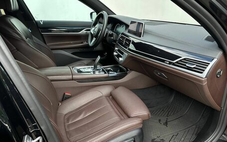 BMW 7 серия, 2018 год, 4 300 000 рублей, 13 фотография