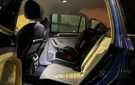 Volkswagen Tiguan II, 2018 год, 2 000 000 рублей, 6 фотография