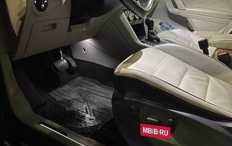 Volkswagen Tiguan II, 2018 год, 2 000 000 рублей, 33 фотография