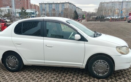 Toyota Platz, 2001 год, 475 000 рублей, 2 фотография