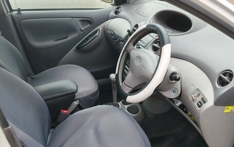 Toyota Platz, 2001 год, 475 000 рублей, 13 фотография