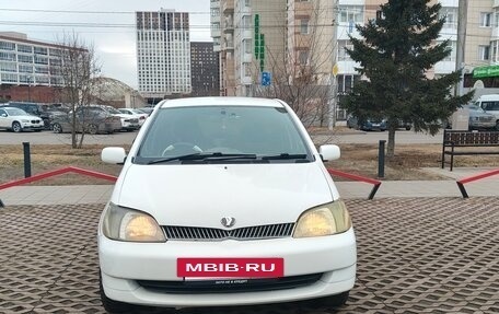 Toyota Platz, 2001 год, 475 000 рублей, 4 фотография