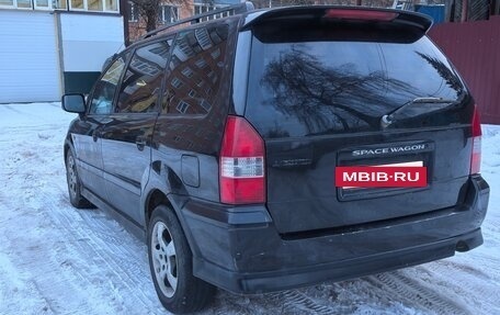 Mitsubishi Space Wagon III, 2000 год, 220 000 рублей, 3 фотография