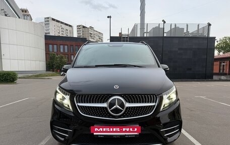 Mercedes-Benz V-Класс, 2023 год, 10 499 999 рублей, 6 фотография