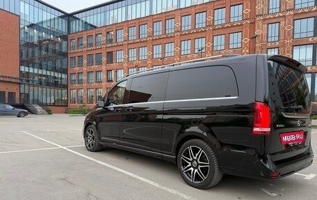 Mercedes-Benz V-Класс, 2023 год, 10 499 999 рублей, 3 фотография
