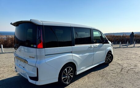 Honda Stepwgn IV, 2021 год, 2 250 000 рублей, 4 фотография