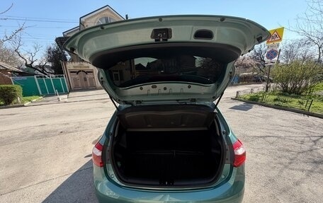 KIA Rio III рестайлинг, 2014 год, 1 027 000 рублей, 21 фотография