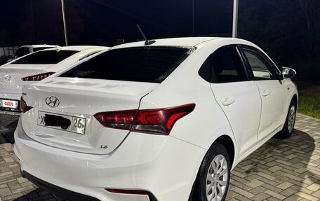 Hyundai Solaris II рестайлинг, 2017 год, 970 000 рублей, 3 фотография