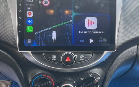 Hyundai Solaris II рестайлинг, 2015 год, 930 000 рублей, 9 фотография