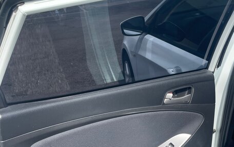 Hyundai Solaris II рестайлинг, 2015 год, 930 000 рублей, 12 фотография