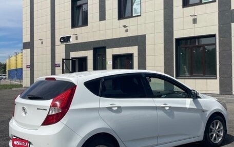 Hyundai Solaris II рестайлинг, 2015 год, 930 000 рублей, 3 фотография